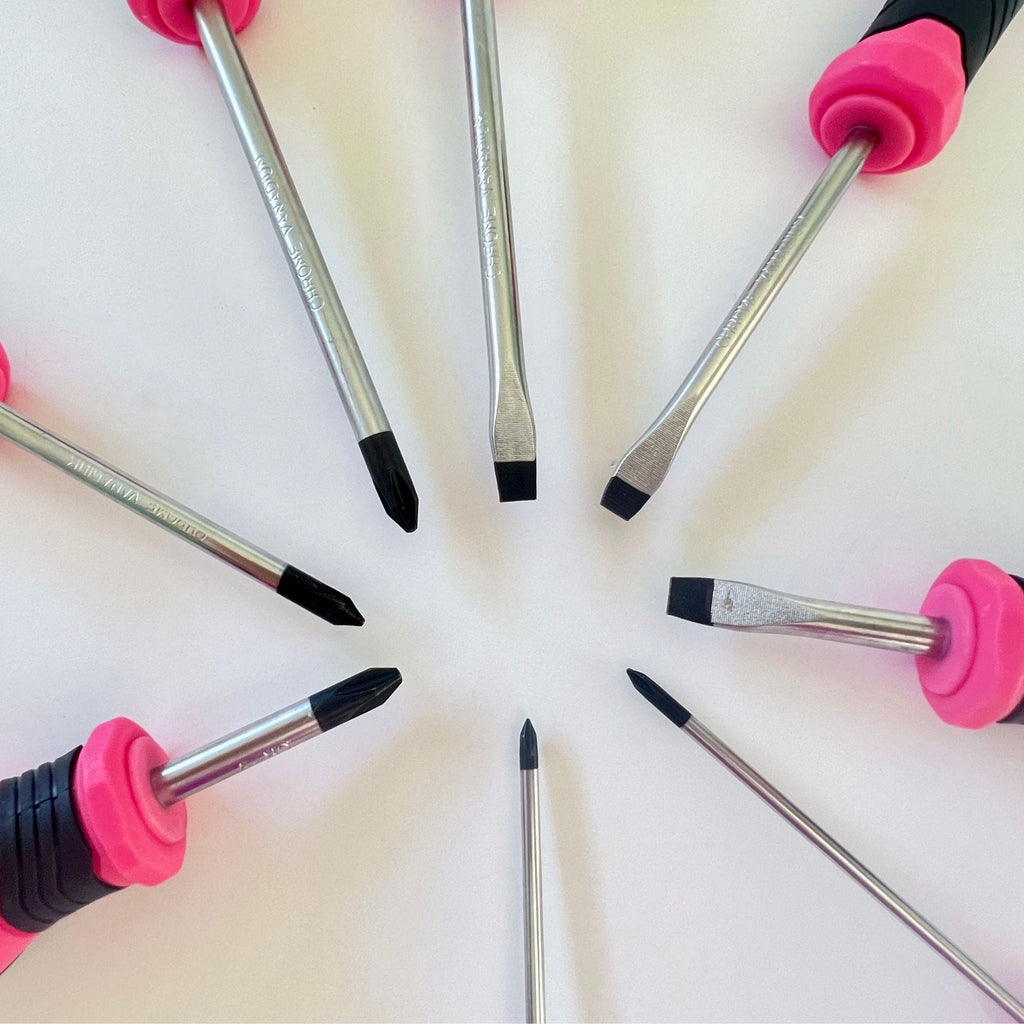 Apollo Tools 8 Pink Essential Screwdriver Set DT5018P
